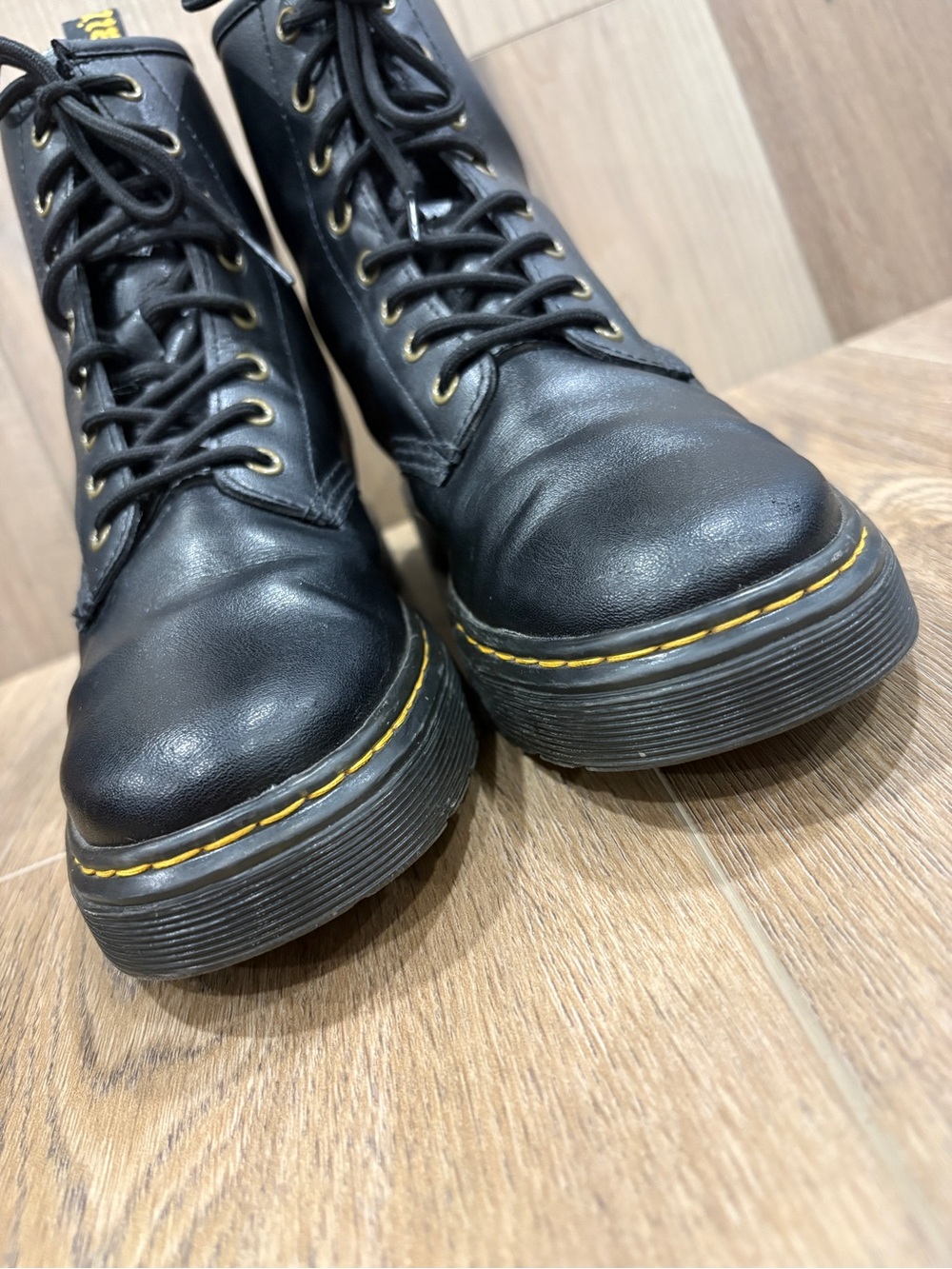 Dr. Martens Docs DM’s Zavala Black Leather Lace Up Combat Boots Unisex 8M 9L - Picture 4 of 8